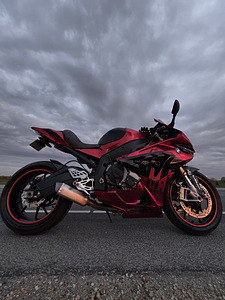 BMW S1000RR (7 фото из 10)