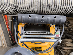DeWalt (3 foto / 6)
