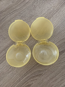 Medela Contact rinnanibukaitsmed M suurus 1tk, L suurus 2tk (1 foto / 1)