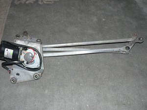 Klaasipuhasti mehaniism peugeot 306/citr.berl.-1994-2000 (1 foto / 2)