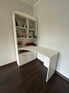 Kirjutuslaud riiuliga Meblik (3 foto / 3)