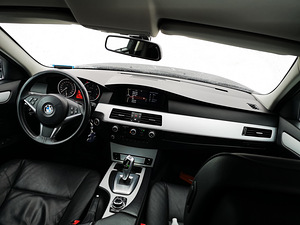 BMW e61 рестайлинг 2010 520D (13 фото из 15)