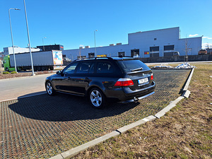 BMW 520d 2010 (12 фото из 15)