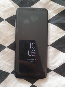 Samsung Galaxy S8 64Gb (2 foto / 4)