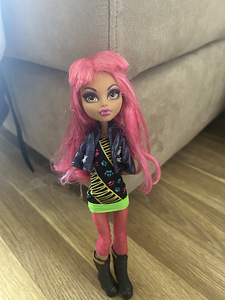 Monster high (2 foto / 3)