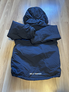 Зимняя куртка (2 фото из 3)