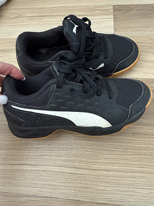 Кроссовки Puma (2 фото из 3)