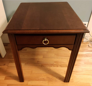 Puidust abilaud Drexel Heritage, 66x53x60 (1 foto / 3)