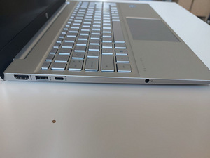 HP Pavilion 15-eg0355ng (6 foto / 7)