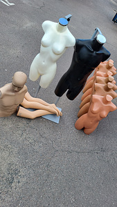 Mannekeenid/Manekens (2 foto / 2)