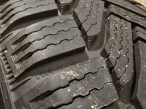 Шины Toyota новые и оригинальные диски 100x5; 195/65 r15 (4 фото из 9)