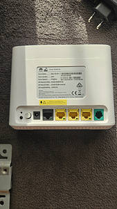 Huawei B2368-66 4G väliruuter (2 foto / 2)