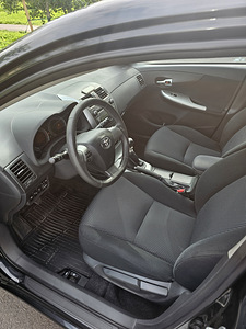 Toyota Corolla 2012 (4 foto / 7)
