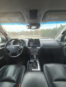 Toyota Land Cruiser 2.8 150 kW • 2022 (5 foto / 10)