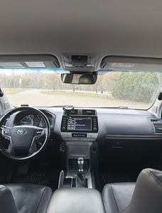 Toyota Land Cruiser 2.8 150 kW • 2022 (6 foto / 10)