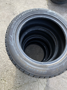 Зимние шины 215/55 R16 (3 фото из 7)