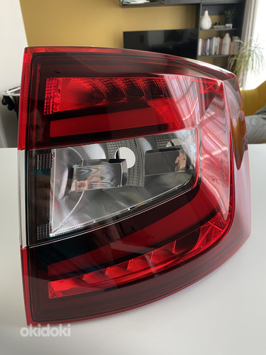 Skoda Octavia tagatuli(parem) Hella universaalile