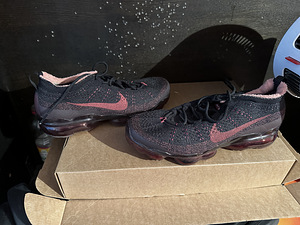 Nike Vapormax tossud (1 foto / 1)