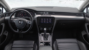 Volkswagen passat (8 foto / 9)