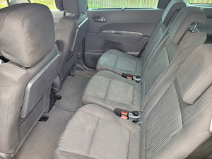 PEUGEOT 5008 (7 foto / 12)