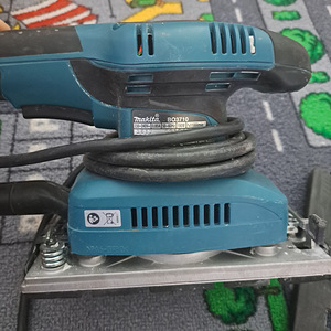 Makita Bo3710 (2 foto / 2)