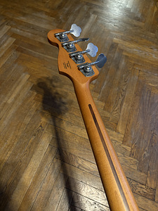 Squier 40th Anniversary Jazz Bass (4 foto / 4)