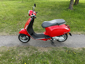 Roller Vespa primavera 50cc 4T (3 foto / 7)