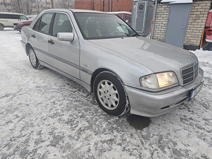 Mercedes Benz w202 220d (3 foto / 14)