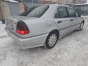 Mercedes Benz w202 220d (6 foto / 14)
