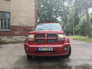 Dodge Nitro R/T 2.8 CDI 130kW (2 фото из 12)