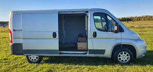 Peugeot Boxer (8 фото из 10)