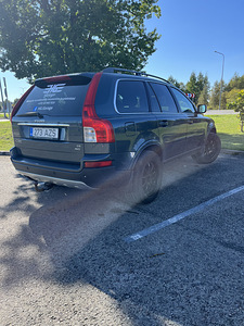 Volvo XC90 2.4 136kw awd (4 foto / 10)