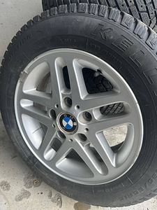 BMW E36 15 tollised veljed, koos lamelliga (3 foto / 3)