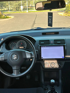 Продается SUZUKI SWIFT (9 фото из 10)