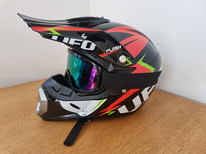 Krossi kiiver M(56-58) + kindad + prillid (6 foto / 8)