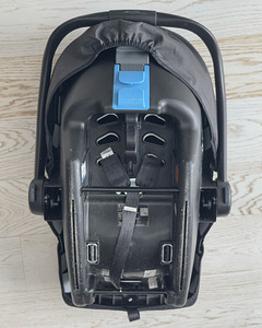 Joie turvahäll koos Isofix alusega (3 foto / 6)