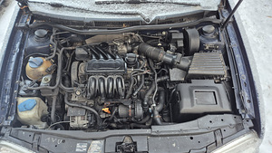 VOLKSWAGEN GOLF 1.6 74kW 2000 aasta (7 foto / 15)