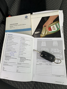 Volkswagen Caravelle long (13 foto / 15)