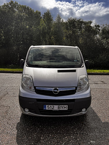 Opel Vivaro 2.0 84kW (1 foto / 8)