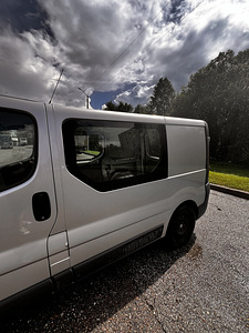 Opel Vivaro 2.0 84kW (5 foto / 8)