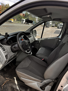 Opel Vivaro 2.0 84kW (8 foto / 8)