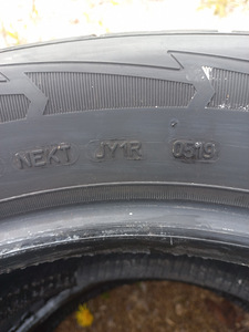 Летние шины/ламели R17/60/216 Goodyear Ultragrip (5 фото из 5)