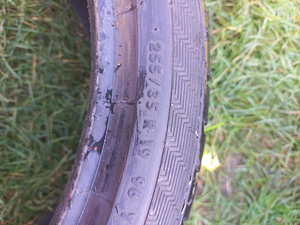 Suverehvid R19/35/255 Gislaved (5 foto / 6)