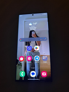 Samsung (4 foto / 4)