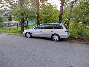 Toyota Avensis (1 foto / 15)