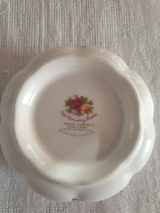 Old Country Roses, Royal Albert suhkrutoos (3 foto / 3)