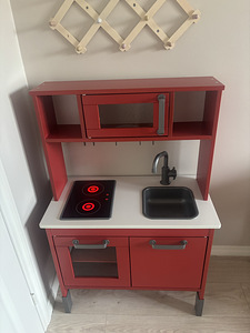 Ikea laste köök (1 foto / 1)