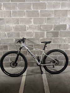 Jalgratas Giant Talon 29 M raam (1 foto / 5)