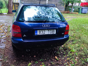 Audi A4 1997 1,8 (4 foto / 6)
