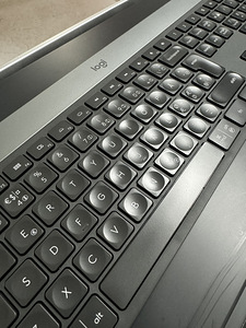 Logitech CRAFT juhtmevaba klaviatuur (4 foto / 4)